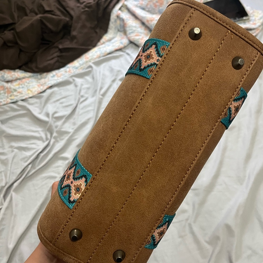 Brown Wrangler Tote Purse - Picture 3 of 14